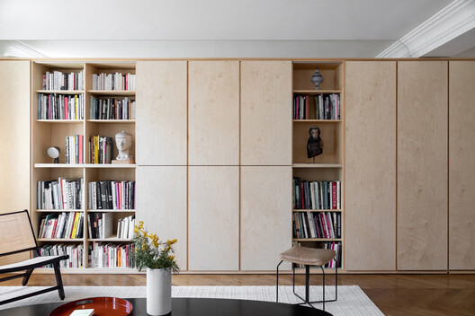 Moscou 公寓 / minuit architectes - 室内图, 壁橱, 隔断, 木头