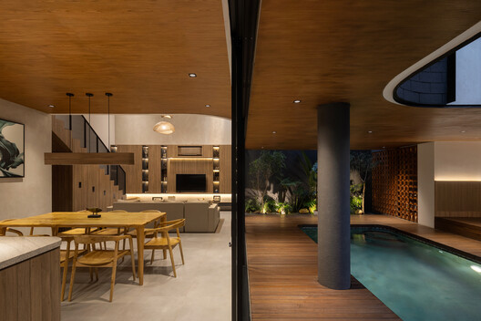 VVVhisper House / Atelier Bertiga VVVhisper House / Atelier Bertiga - Interior Photography, Dining room, Wood