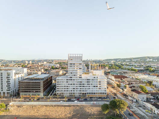 Alpha XXL Mediterranean Mixed Block / Rémy MARCIANO architecte Alpha XXL Mediterranean Mixed Block / Rémy MARCIANO architecte - Exterior Photography
