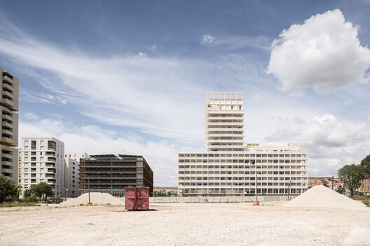 Alpha XXL Mediterranean Mixed Block / Rémy MARCIANO architecte Alpha XXL Mediterranean Mixed Block / Rémy MARCIANO architecte - Exterior Photography