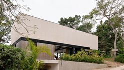 Residência LWF / Patricia Martinez Arquitetura