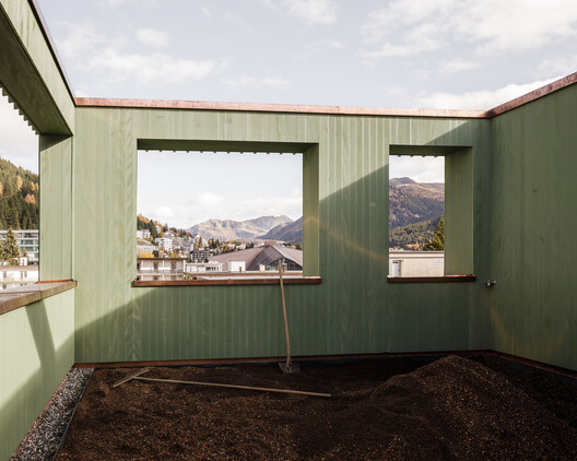 达沃斯学校改造 / CURA Architekten - 室内图, 具体的