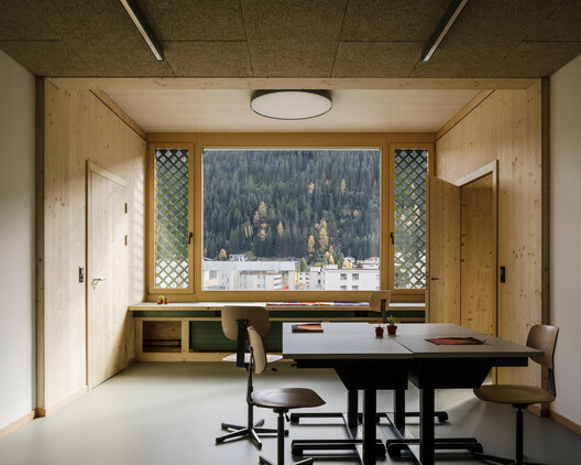 达沃斯学校改造 / CURA Architekten - 室内图, 餐厅