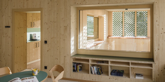 达沃斯学校改造 / CURA Architekten - 室内图, 木头