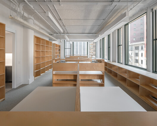 School of the Art Institute of Chicago Flaxman Library Renovation / Kwong Von Glinow - Interior Photography, Glass