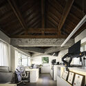 Studio On the Cliff / AKINTECTS - Interior Photography, Refurbishment, Kitchen, Beam, Lighting, Chair