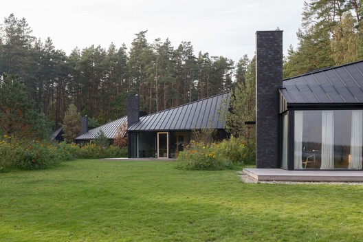 Konga Village / Masahiro Katsume + Mette Fredskild Konga Village / Masahiro Katsume + Mette Fredskild - Exterior Photography, Garden