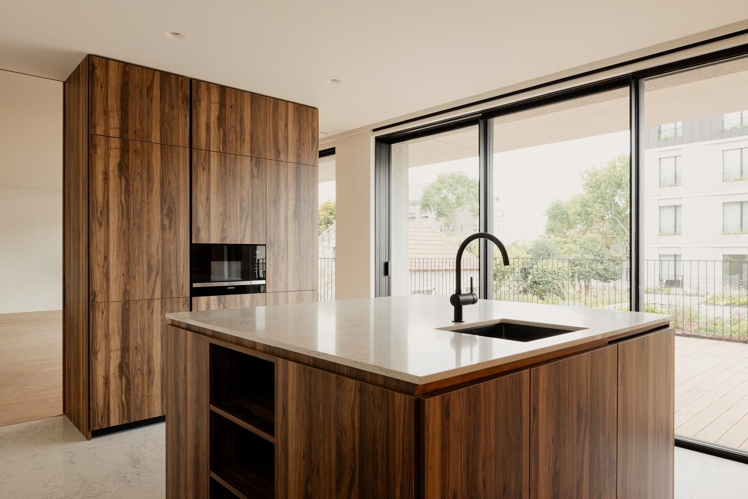 Edifício Foz Terraces / CCHE - Fotografia de Interiores, Cozinha, Bancada