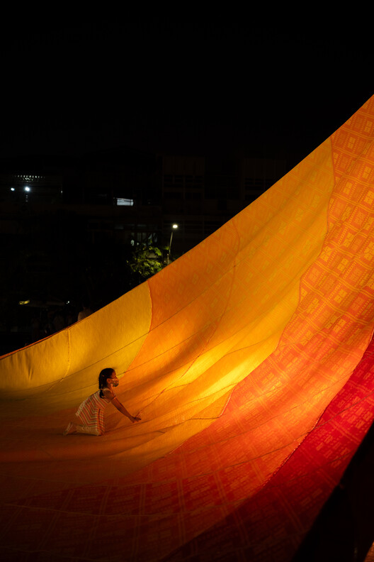 Exploring MVRDV's Mega Mat: A Recycled Plastic Installation for Bangkok Design Week 2025 - Image 14 of 27