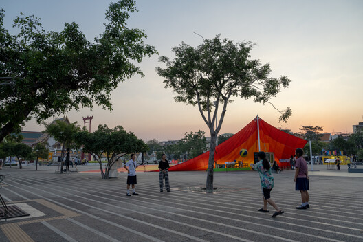 Exploring MVRDV's Mega Mat: A Recycled Plastic Installation for Bangkok Design Week 2025 - Image 12 of 27