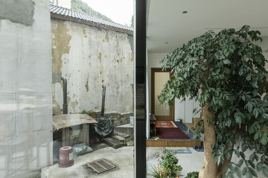 Zheng House / FAR WORKSHOP - Interior Photography, Concrete, Courtyard