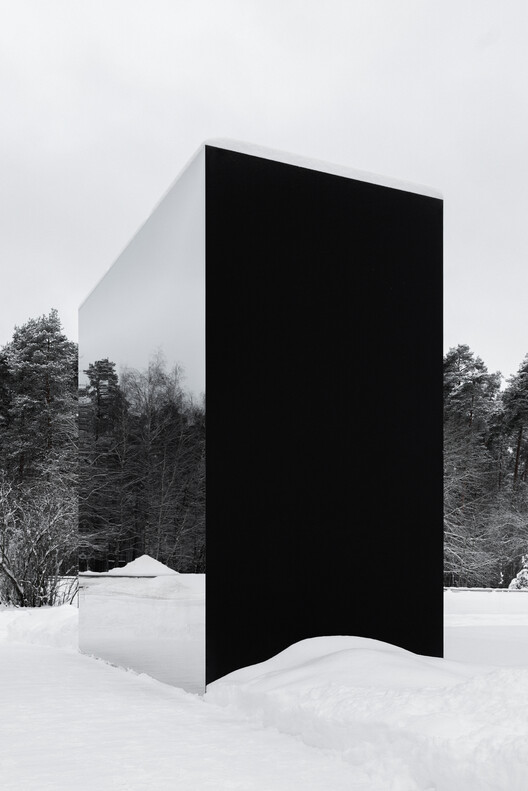 Malevich Installation / Gregory Orekhov - Exterior Photography
