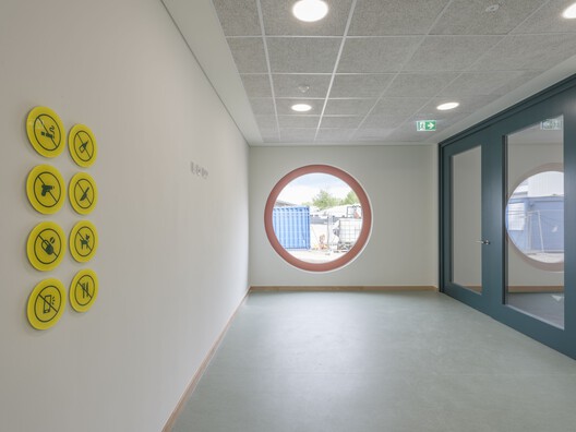 Overnight Shelter Lotte-Branz-Strasse / Hild und K Overnight Shelter Lotte-Branz-Strasse / Hild und K - Interior Photography