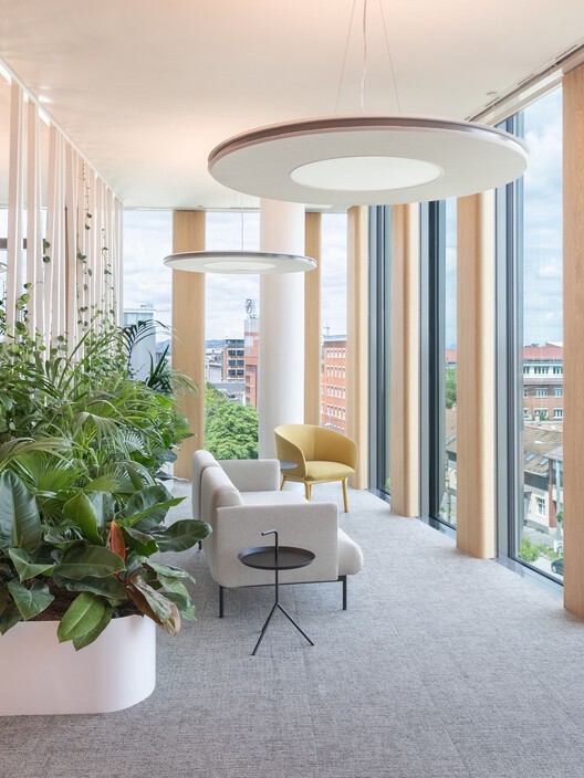 Richter Center / ZDA - Zoboki Design and Architecture - Interior Photography, Chair, Glass