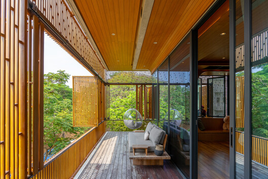 Lumintu House / Realrich Architecture Workshop Lumintu House / Realrich Architecture Workshop - Interior Photography, Living Room, Wood, Balcony, Deck