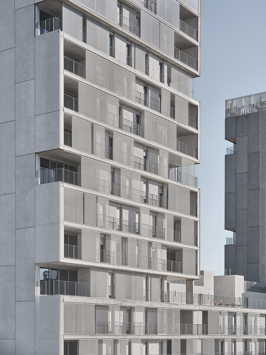 184 Social Housing Tower / MCBAD architecture&urban design - Exterior Photography, Concrete