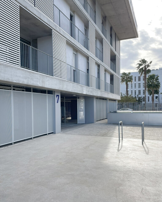 184 Social Housing Tower / MCBAD architecture&urban design - Exterior Photography, Concrete, Balcony