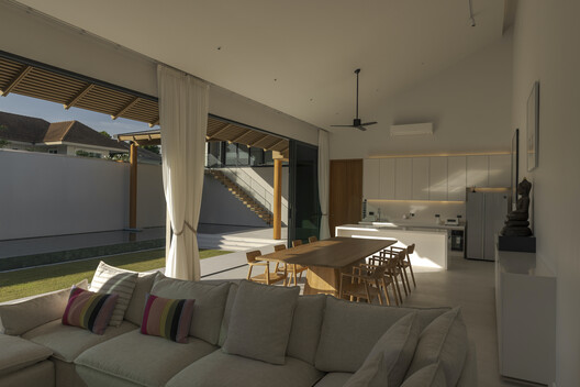 Baan Tectonix House / I Like Design Studio - Interior Photography, Living Room, Wood, Beam