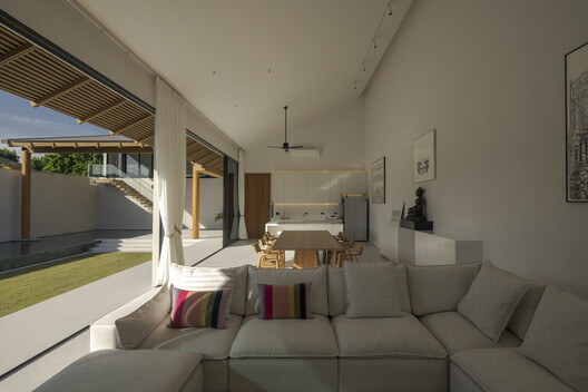 Baan Tectonix House / I Like Design Studio - Interior Photography, Living Room, Wood, Chair, Beam
