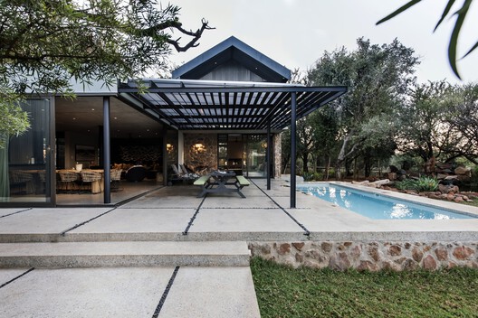 Rustenburg Farm / Nadine Engelbrecht Architect Rustenburg Farm / Nadine Engelbrecht Architect - Image 5 of 37