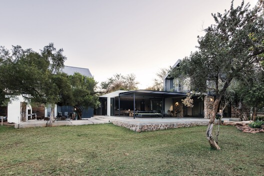 Rustenburg Farm / Nadine Engelbrecht Architect Rustenburg Farm / Nadine Engelbrecht Architect - Image 11 of 37