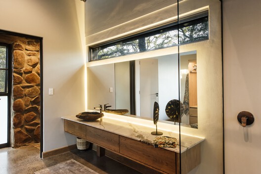 Rustenburg Farm / Nadine Engelbrecht Architect Rustenburg Farm / Nadine Engelbrecht Architect - Image 15 of 37