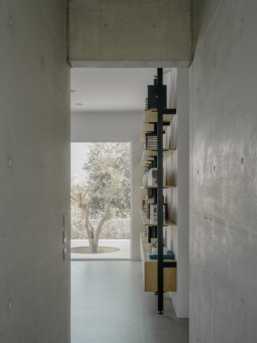 Makries Mires Residence / Anastasiou Misseri - Image 12 of 29