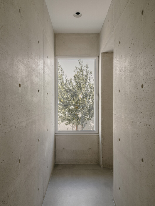 Makries Mires Residence / Anastasiou Misseri - Interior Photography, Concrete
