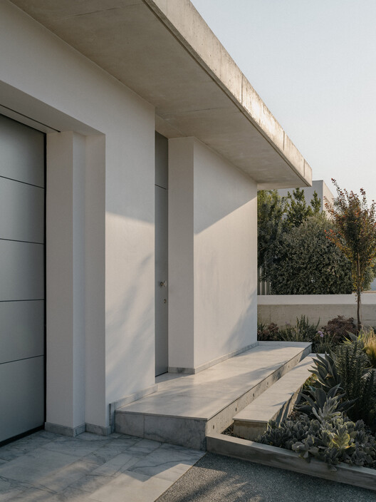 Makries Mires Residence / Anastasiou Misseri - Image 26 of 29