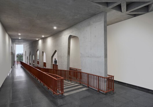 Lecture Hall Complex, IIT Hyderabad / CCBA Designs - Image 4 of 20