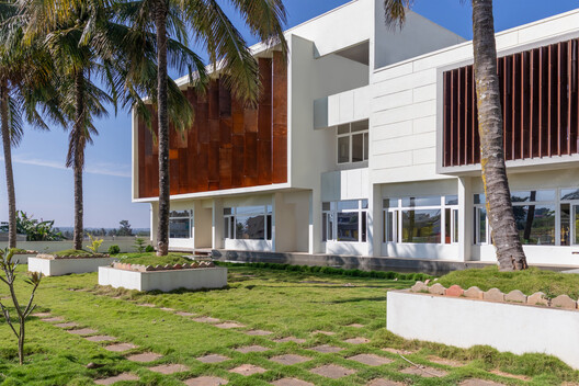 Millennium World School Hassan / Roadhouse Architects Millennium World School Hassan / Roadhouse Architects - Image 5 of 33