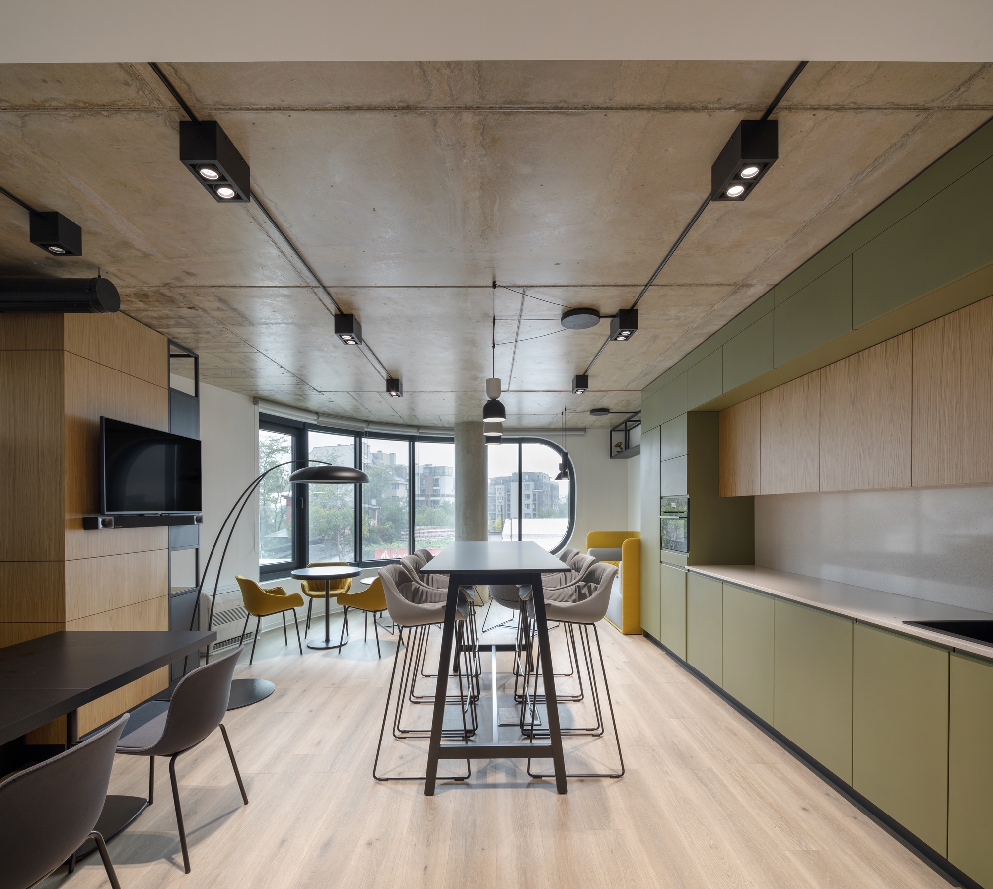 Gallery of Case Studies in Community-Centered Living: Innovative ...
