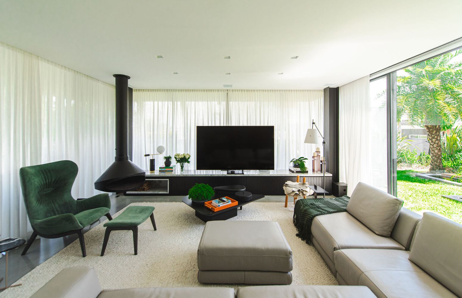 Casa Yller / RMK Arquitetura - Fotografia de Interiores, Iluminação, Mesa, Cadeira