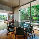 Casa da Mata / Marise Calçavara Arquitetura - Fotografia de Interiores, Sala de Jantar, Madeira, Cadeira, Mesa, Vidro