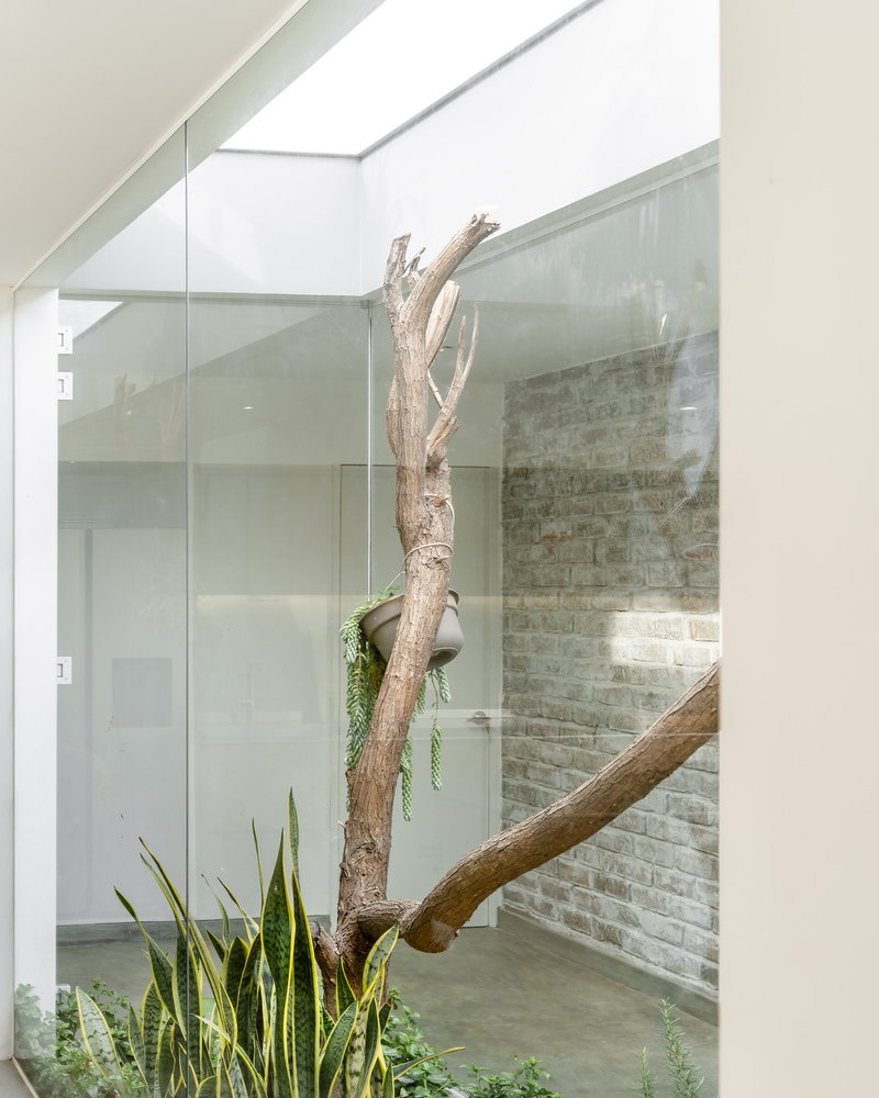 Casa Alba / Hiro Arquitectos - Imagem 16 de 25