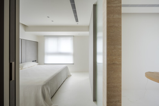 In Between Micro Flow Space Residence / Degree Design - Interior Photography, Bedroom, Wood, Bed, Glass