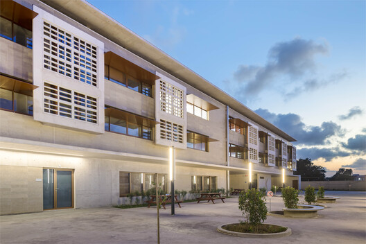 Lycée Kessel Djibouti / richard + schoeller - Exterior Photography