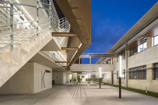 Lycée Kessel Djibouti / richard + schoeller - Exterior Photography, Wood, Concrete, Beam
