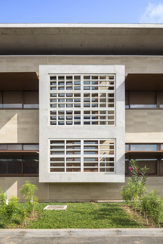 Lycée Kessel Djibouti / richard + schoeller - Interior Photography