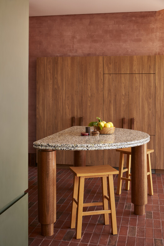 Casa Ararat / SJB - Fotografía interior, Madera, Mesas, Sillas