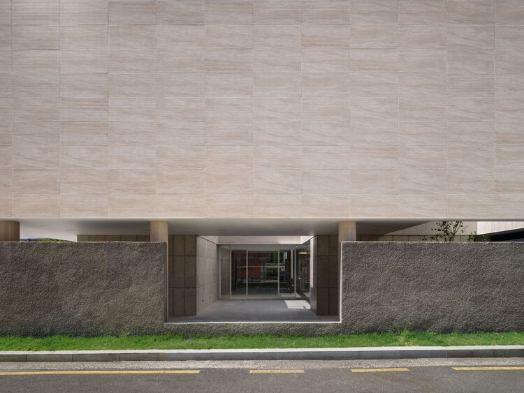 Oztile Showroom / Atelier MODS - Image 7 of 36