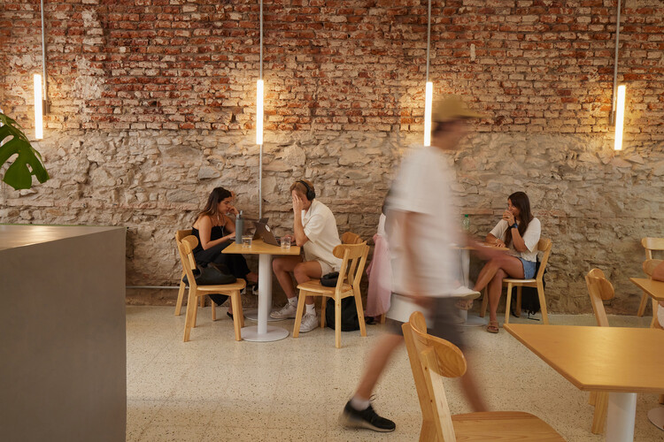 Café Paraíso / Mola Kunst - Fotografía interior, Sillas, Ladrillo