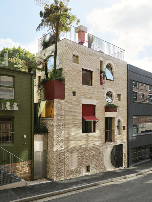 19 Waterloo Street House / SJB - Exterior Photography, Facade, Brick, Door, Stairs, Balcony