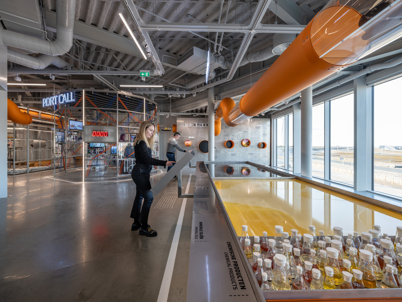 Galería de Centro de visitantes y exposiciones Portlantis / MVRDV - 18