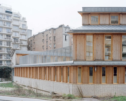 Early Childhood Center / Guillaume Ramillien Architecture Early Childhood Center / Guillaume Ramillien Architecture - Exterior Photography, Wood, Concrete