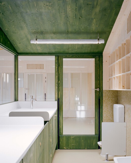 Early Childhood Center / Guillaume Ramillien Architecture Early Childhood Center / Guillaume Ramillien Architecture - Image 34 of 87