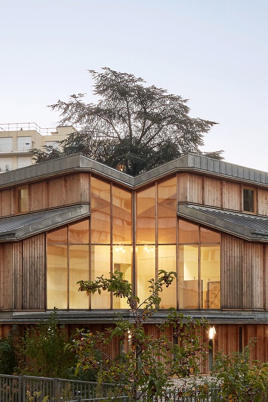 Early Childhood Center / Guillaume Ramillien Architecture Early Childhood Center / Guillaume Ramillien Architecture - Exterior Photography, Wood