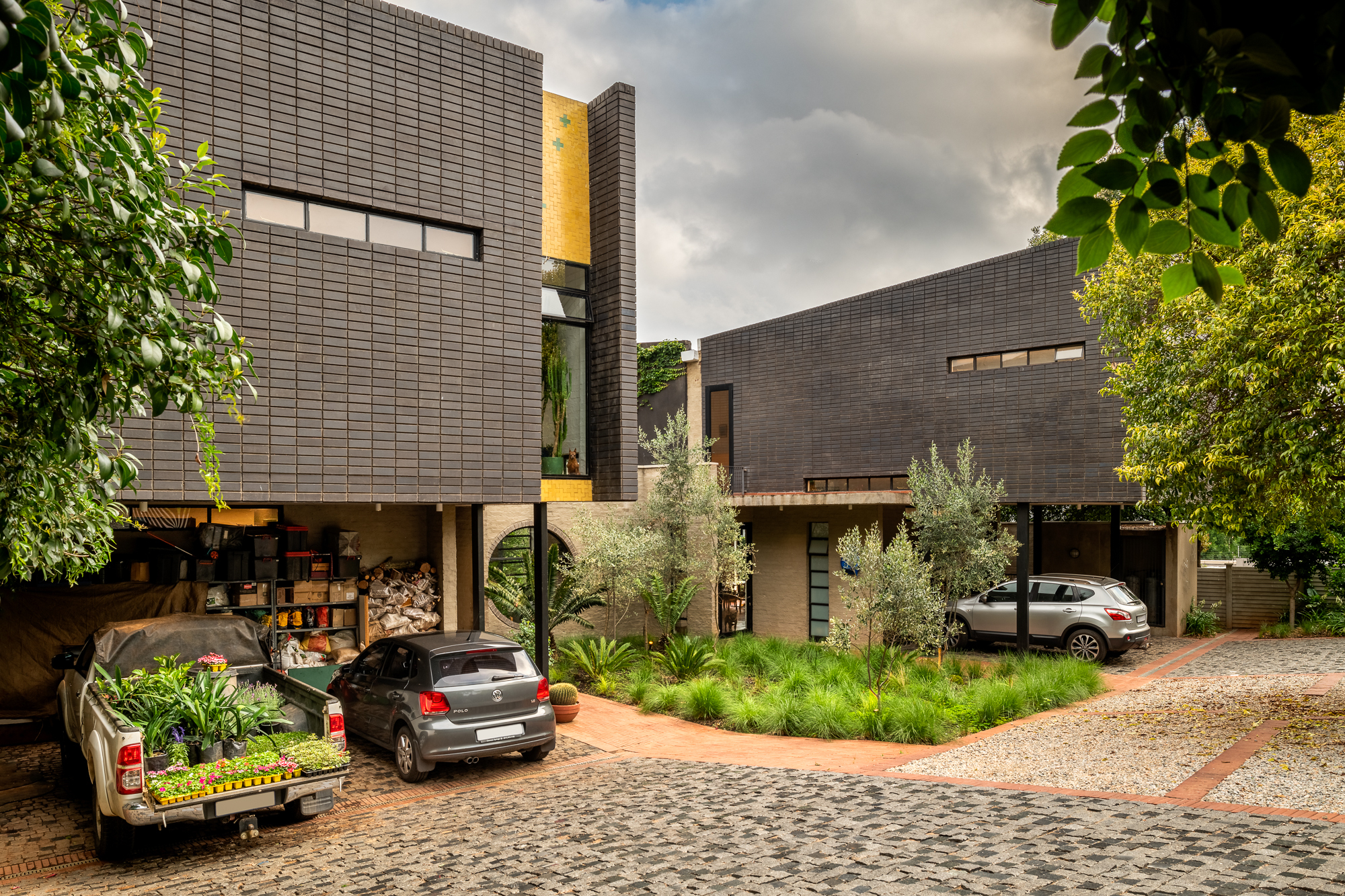 Gallery of Kalm Residence / Two Five Five Architects - 40