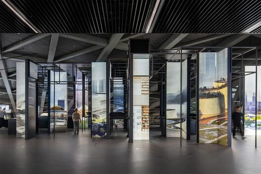 深圳市当代艺术与城市规划馆改造升级 / Pills Architects 深圳市当代艺术与城市规划馆改造升级 / Pills Architects - 室内图, 灯, 玻璃