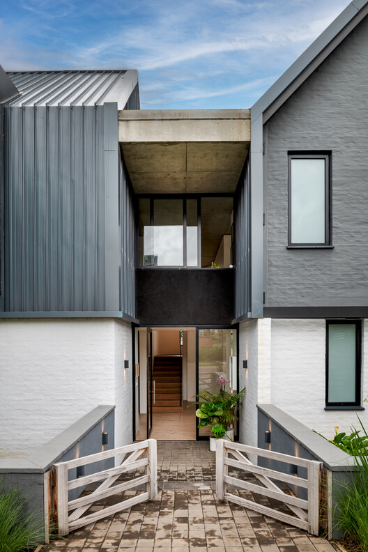 House Steynberg / Two Five Five Architects House Steynberg / Two Five Five Architects - Exterior Photography, Door